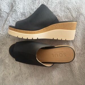 SOUL Naturalizer Goodtimes Wedge Sandals Sz 8M Cork Lug Sole White